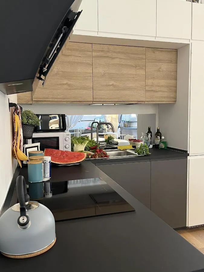 Happy Family Apartments San Pietro Gênes