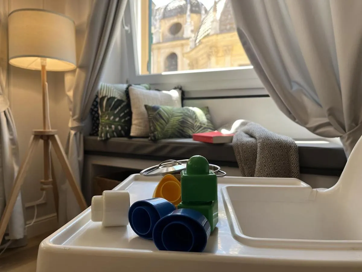 Happy Family Apartments San Pietro Genova 0*,