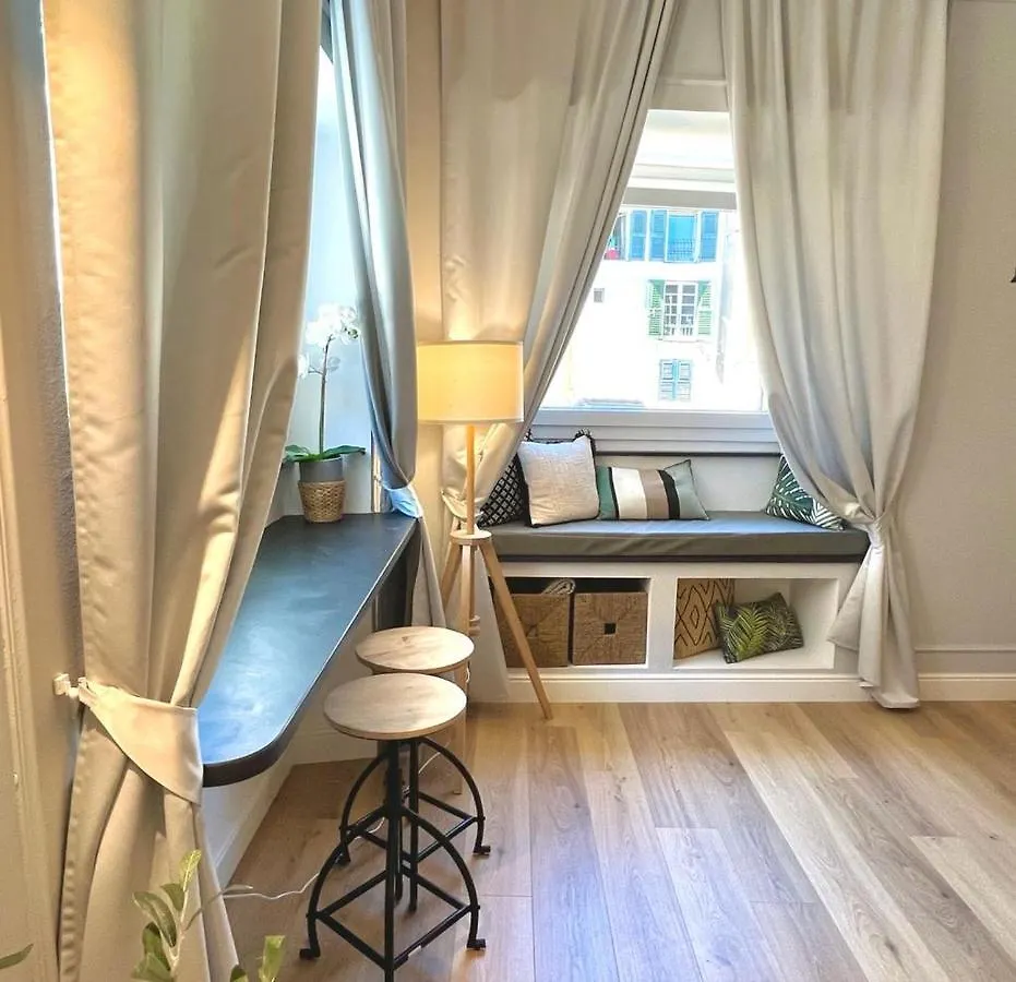 Happy Family Apartments San Pietro Gênes