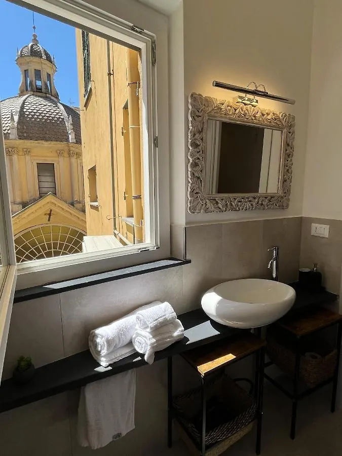 Happy Family Apartments San Pietro Gênes 0*,