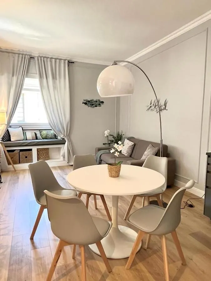 Happy Family Apartments San Pietro Gênes